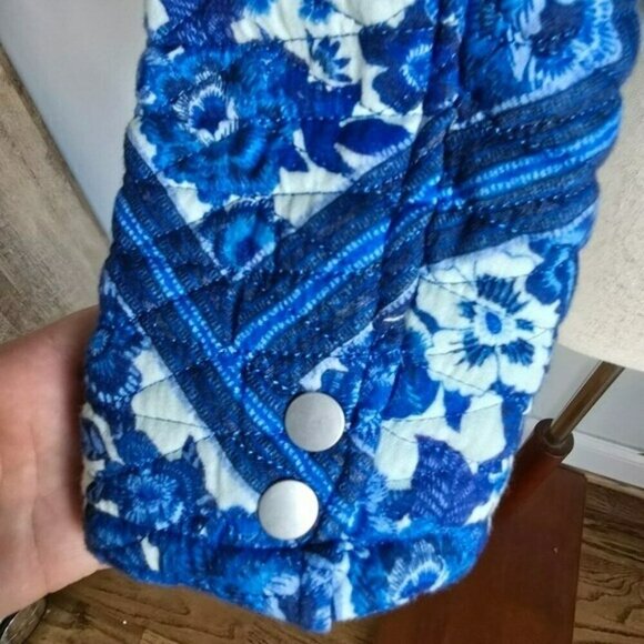 Revolve 7 For All Mankind Blue Toile Floral Quilted Jacket Womens SZ Medium New - Picture 7 of 12